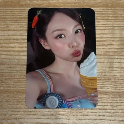 TWICE ソウル ポップアップ ミッション ナヨン トレカ