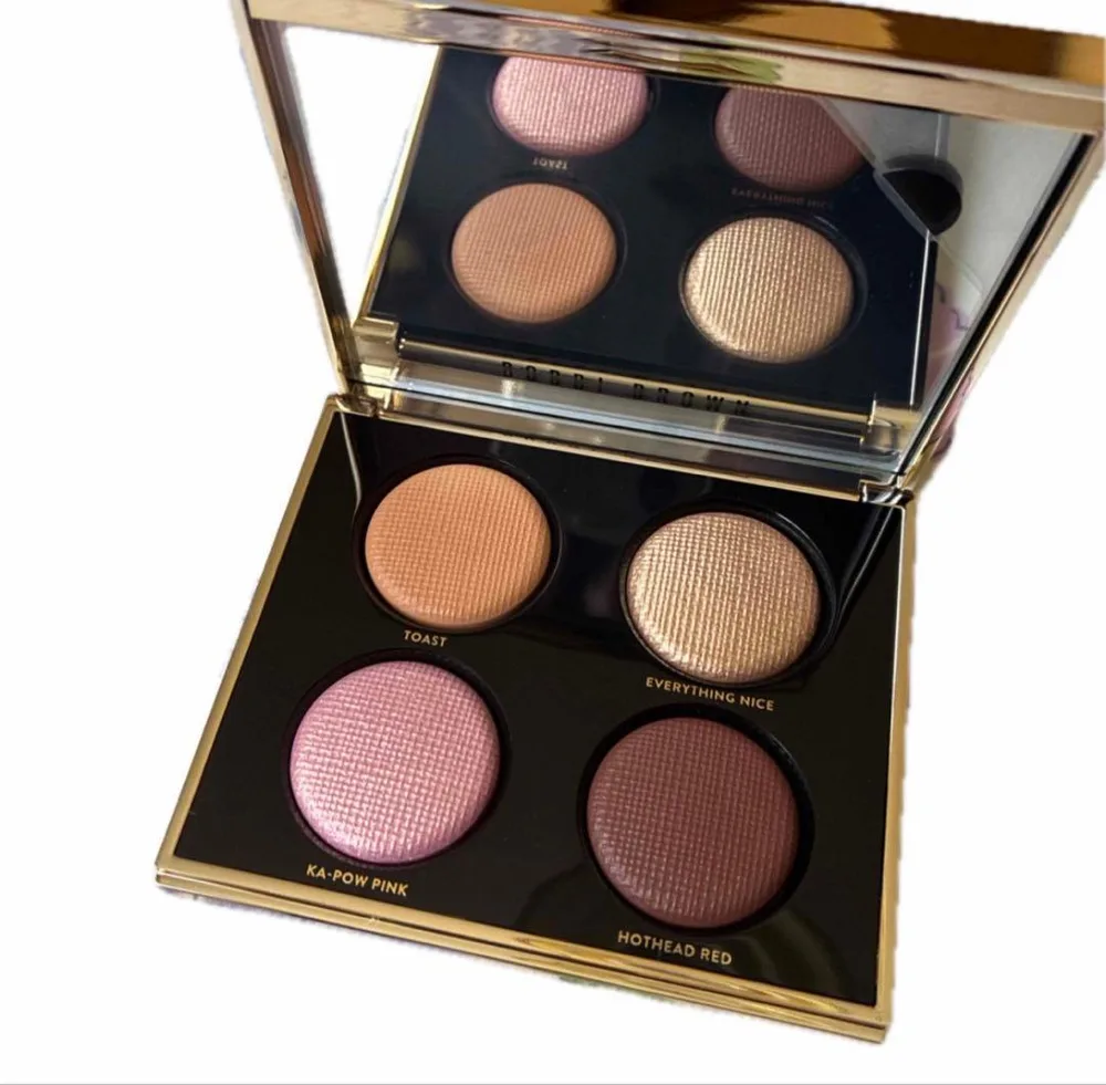 BOBBI BROWN パワーパフガールズ アイシャドウパレット