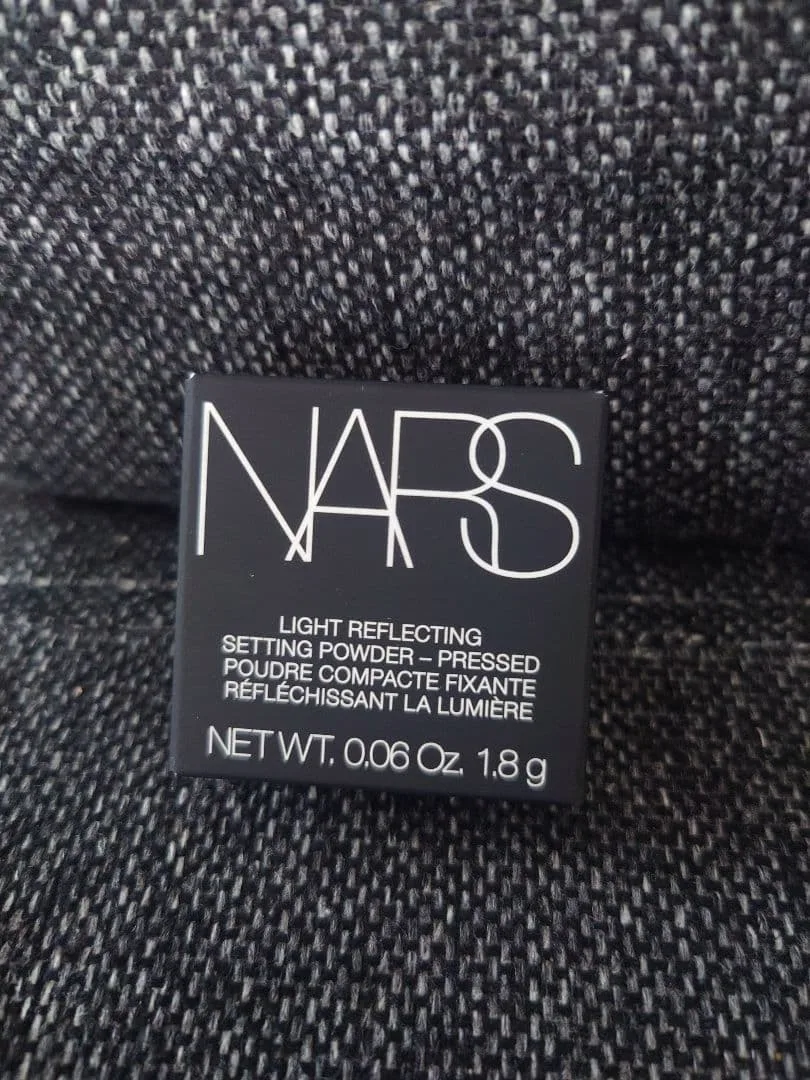 【新品】NARS ライトリフレクティング セッティングパウダー プレスト Nミニ