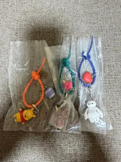 ディズニーキャラクターカラフルマルチチャーム