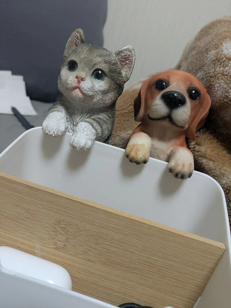 猫と犬のミニチュアフィギュア 2体セット