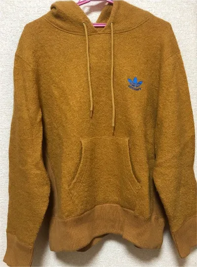 アディダスオリジナルス ニットパーカー