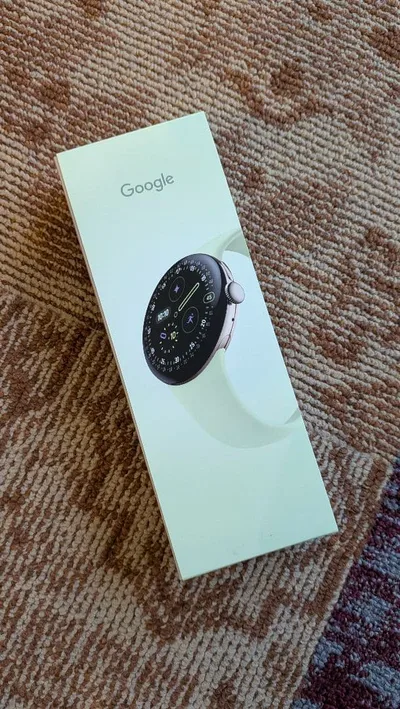 Google Pixel Watch 4 41mm Wi-Fi 本体&充電器