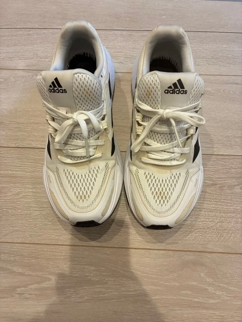 Adidas ADISTAR รองเท้าผ้าใบสีขาวดำ
