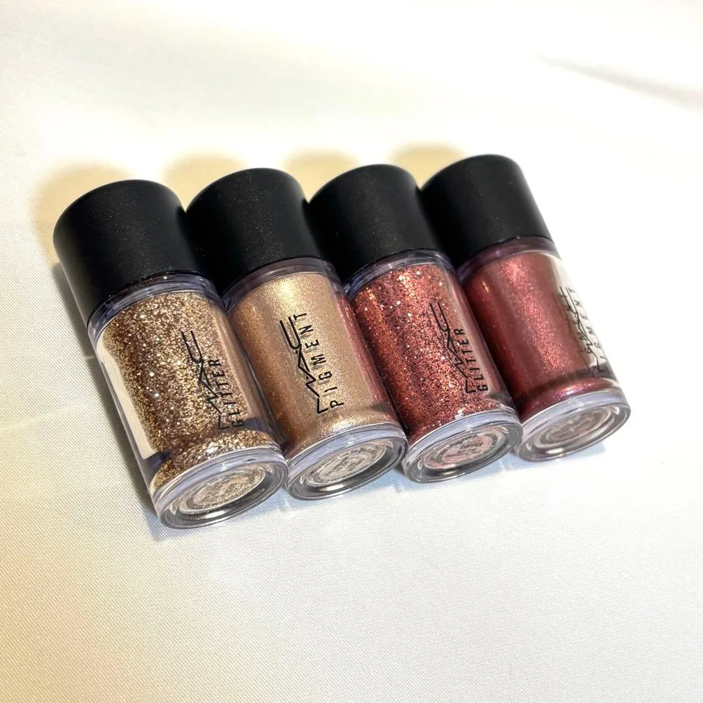 MAC✩.*˚グリッター&ピグメントset