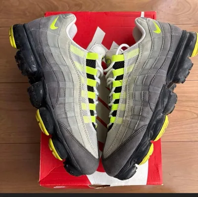 NIKE AIR VAPORMAX 95 ネオン イエロー