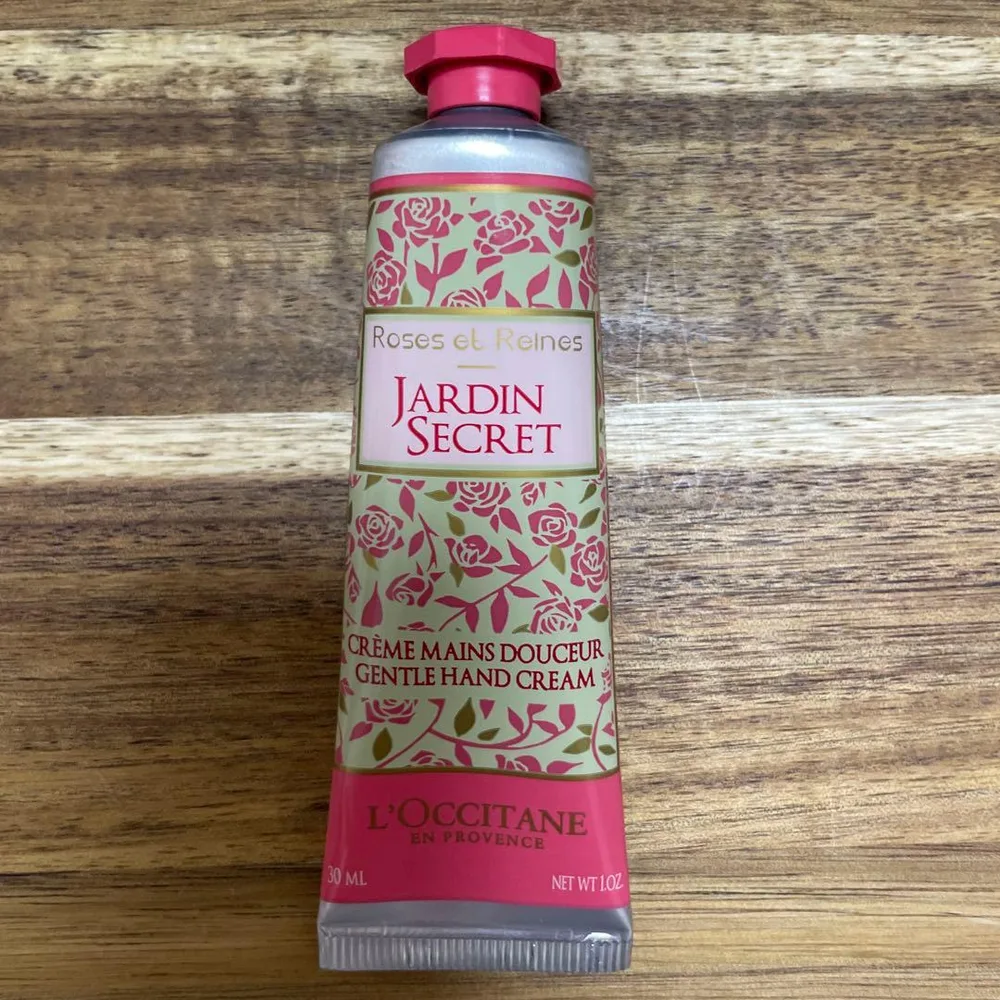 希少品 ロクシタン ジャルダンローズ ハンドクリーム 30ml