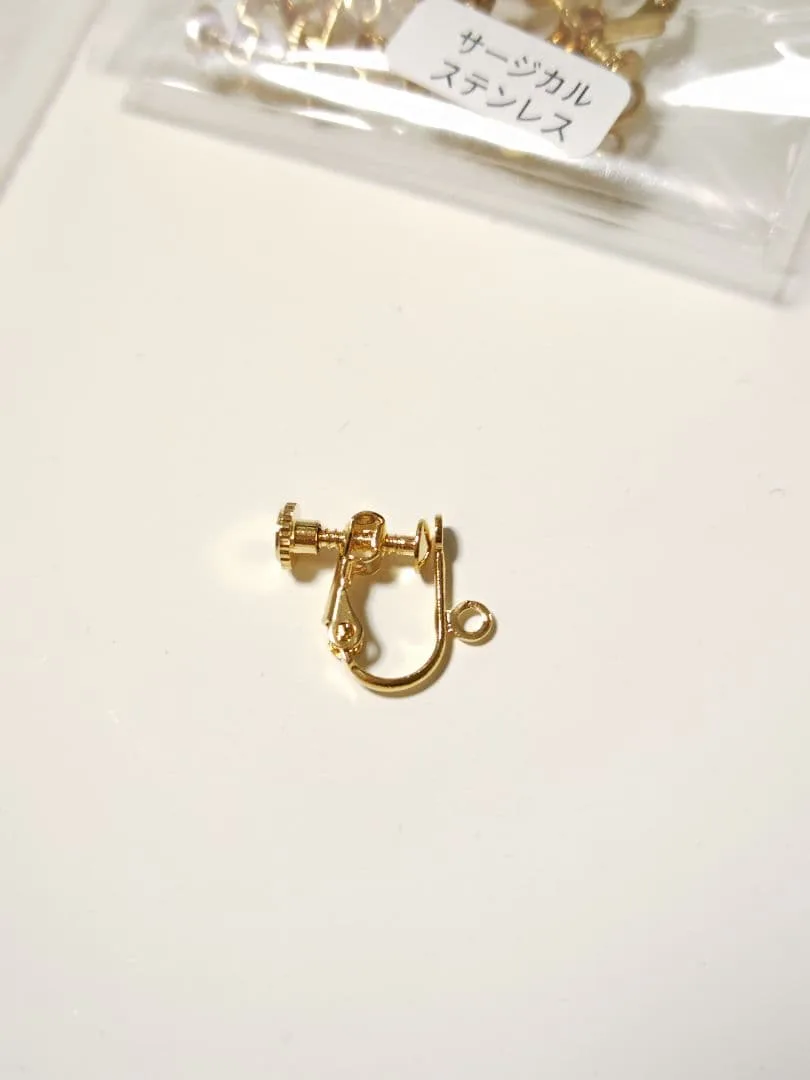 サージカルステンレス イヤリング金具 ゴールド カンあり
