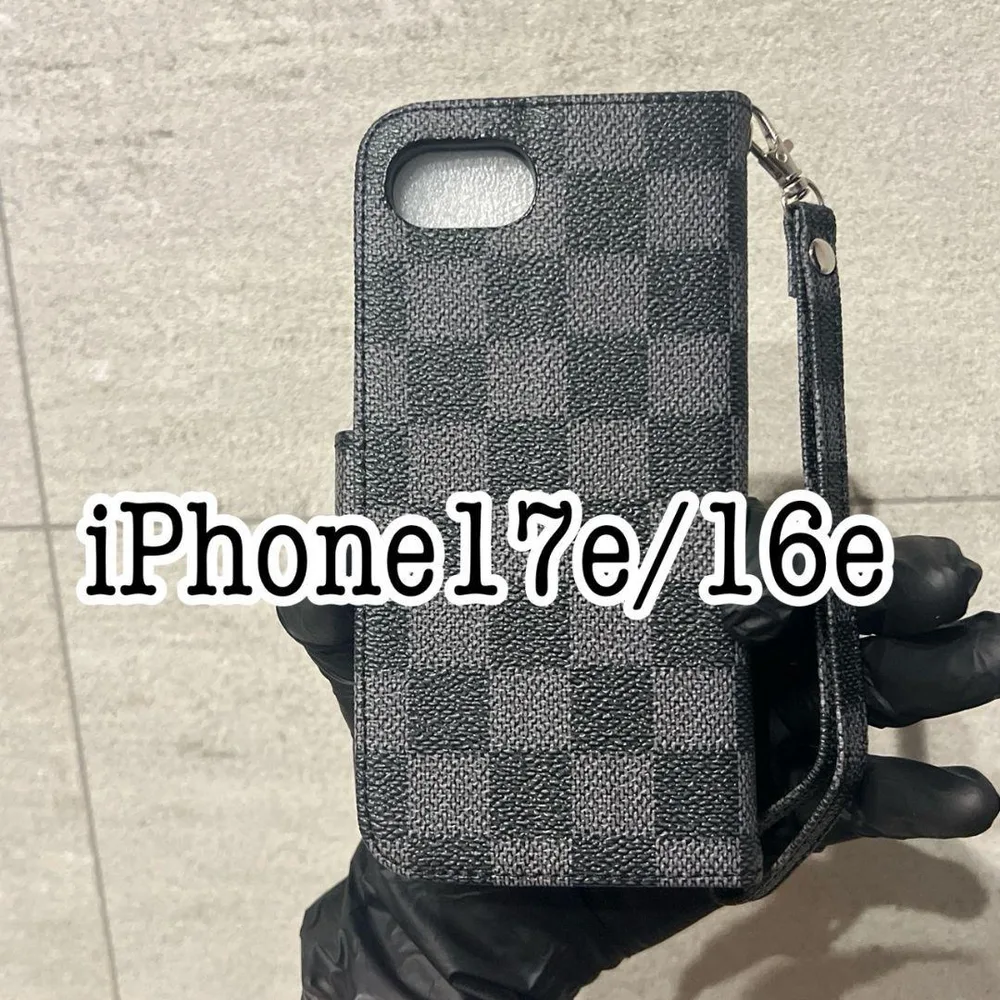 iPhone17e/16e チェック柄手帳型ケース ブラック 黒