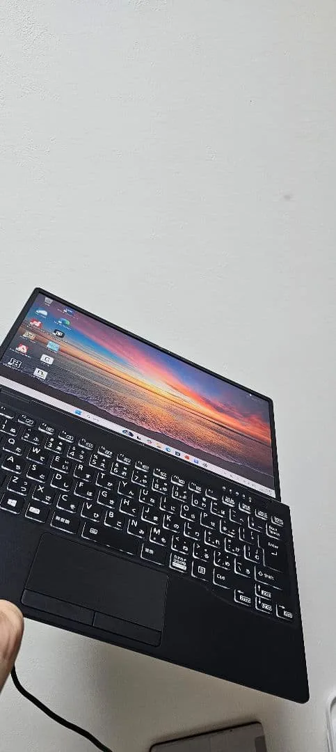 Fujitsu LIFEBOOK UH90/E3 i7 8gb/512gb