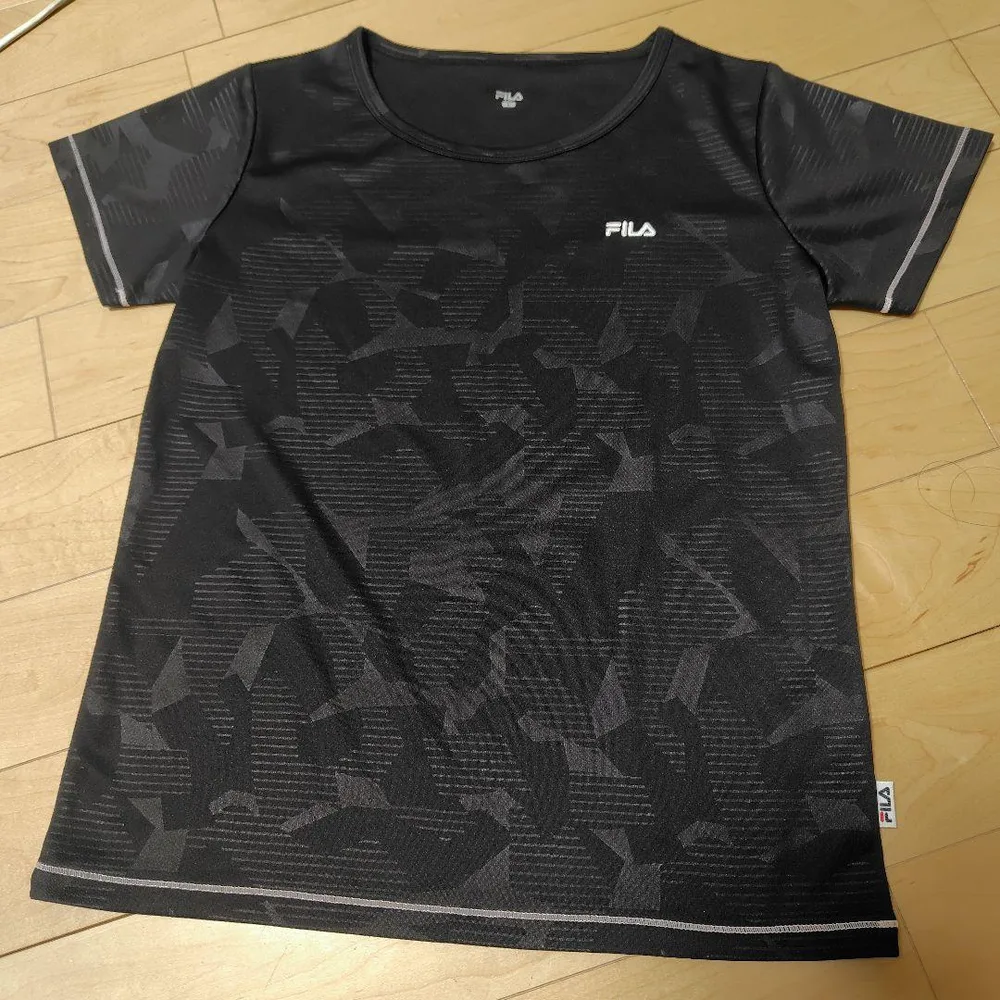 【美品】FILA フィラ L サイズ 半袖スポーツTシャツ ブラック
