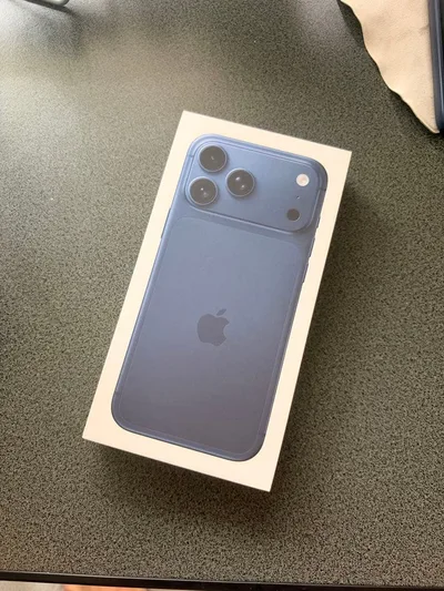 iPhone 17 Pro Max 256GB ディープブルー