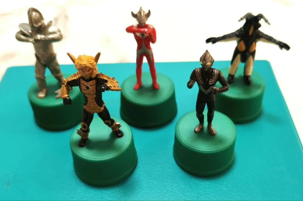 ウルトラマン 怪人 怪獣 フィギュア ボトルキャップ 5点セット