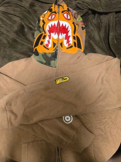 【直営店購入】A BATHING APE タイガー パーカー ブラウン L