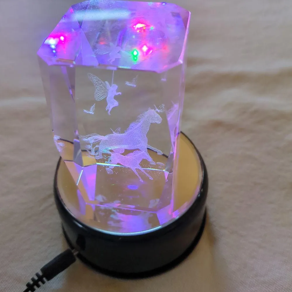 3Dレーザー彫刻 クリスタルガラス 置物 LED台座付き