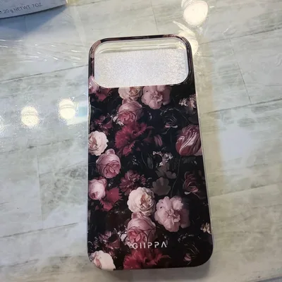 iPhone17Promaxケース 花柄