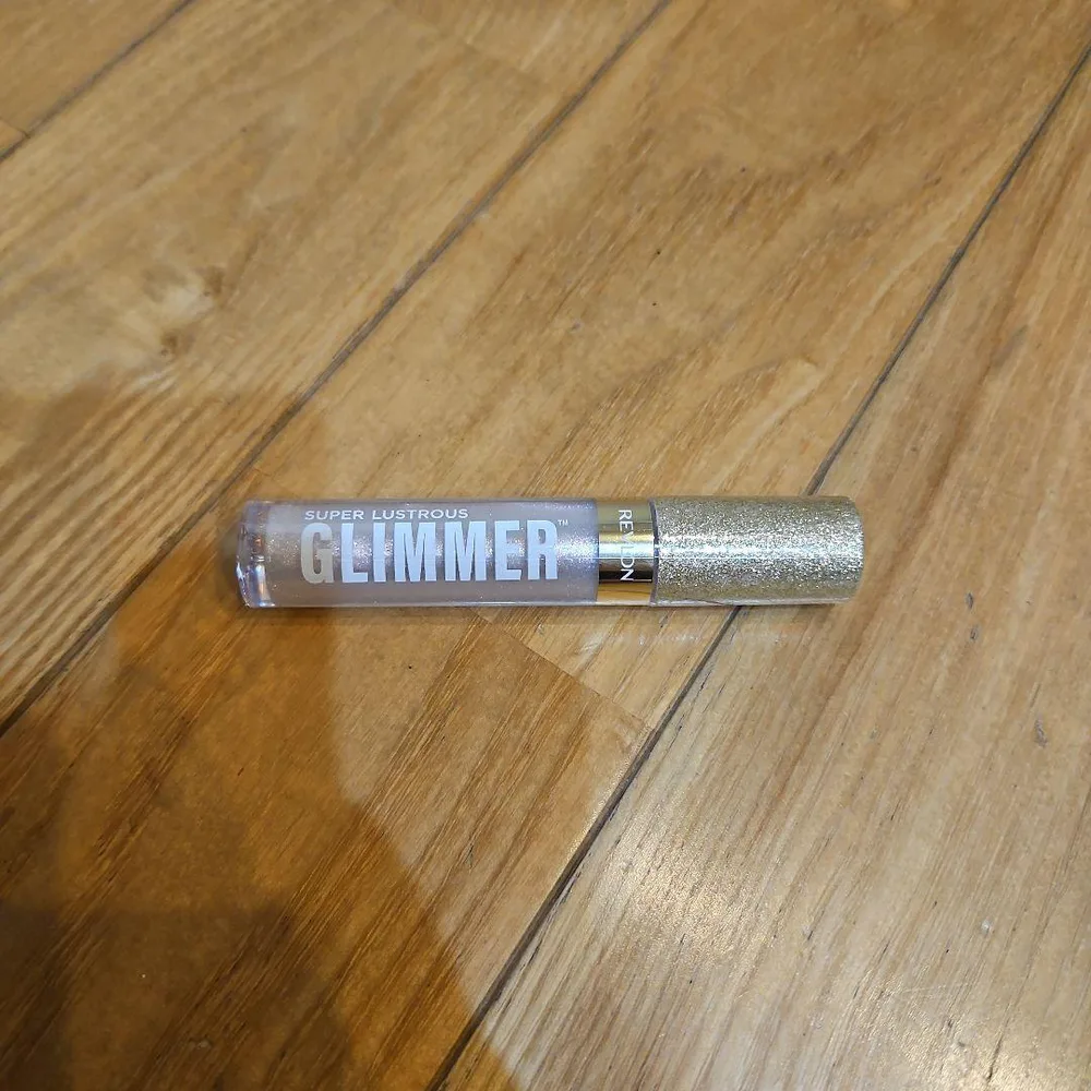 REVLON SUPER LUSTROUS GLIMMER リップグロス