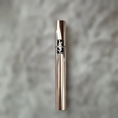イヴ・サンローラン マスカラ ヴォリューム エフォシル カーラー1