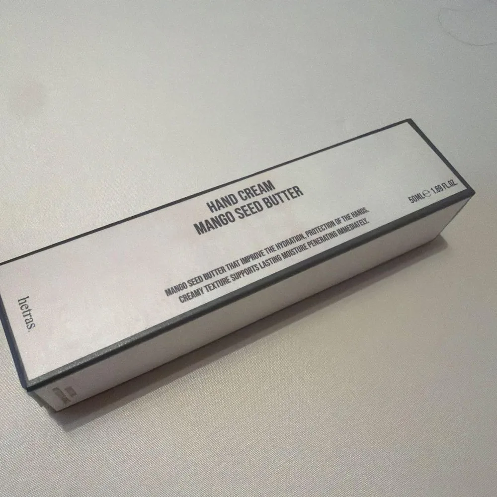 hetras ハンドクリーム Hotel Wood 50ml