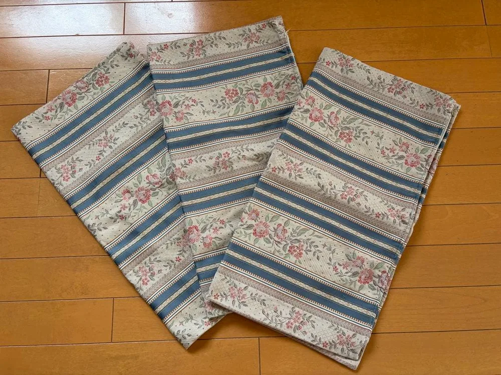 座布団カバー ベージュ 花柄 55×58センチ 3枚セット