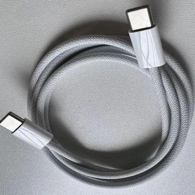 USB Type-C to USB Type-C 充電ケーブル ホワイト