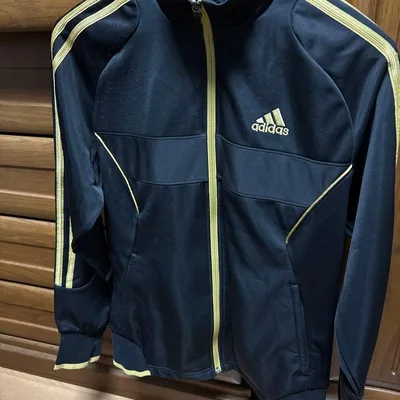 adidas トラックジャケット ブラック×ゴールド
