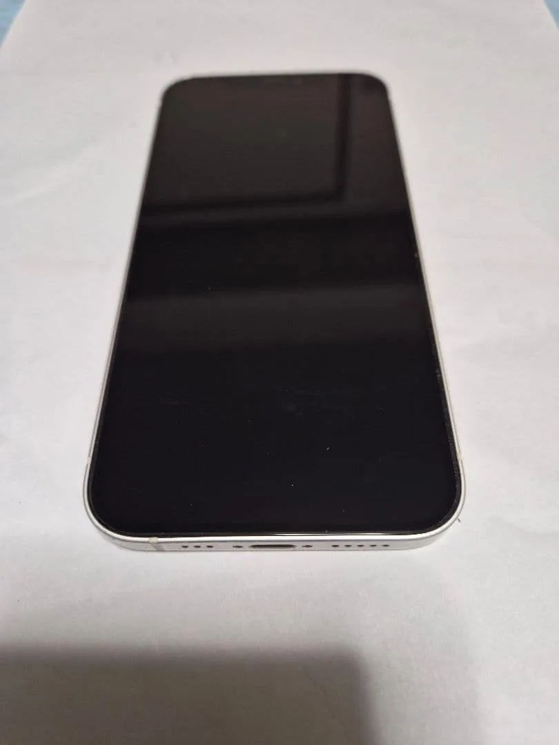 Apple iPhone 12 本体 画面割れなし