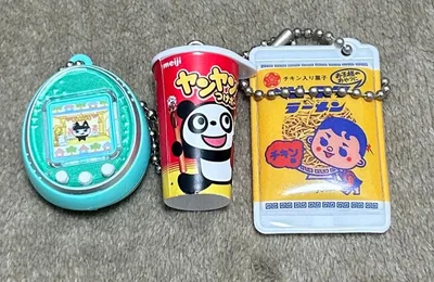 ミニチュア キーホルダー 3点セット ガチャガチャ たまごっち ヤンヤンつけボー