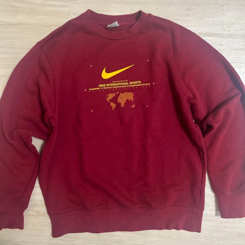 NIKE ナイキ スウェット トレーナー レッド