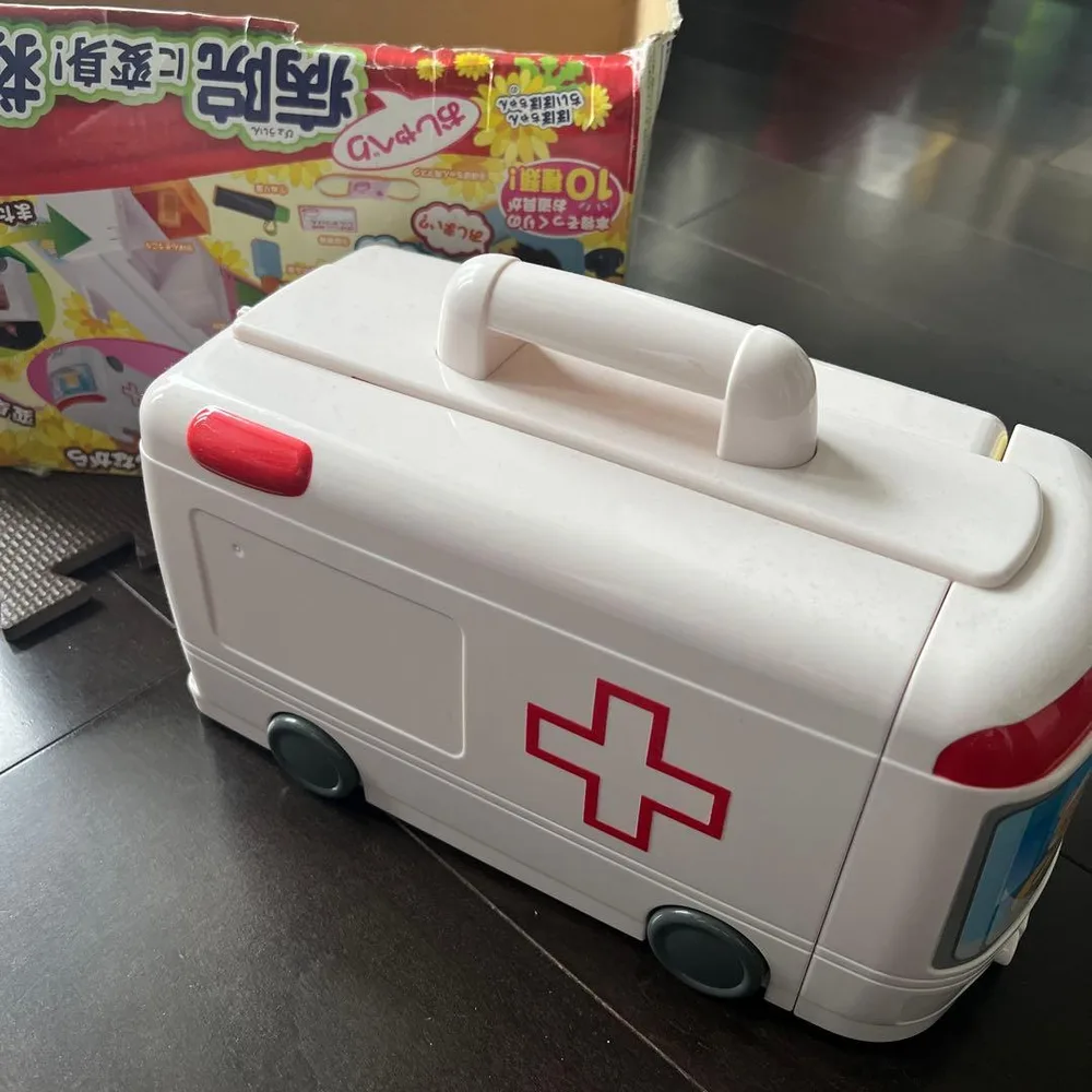 ぽぽちゃん 救急車