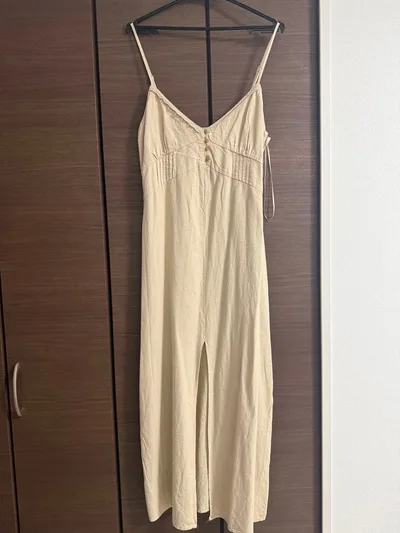 ZARA キャミワンピース ベージュ Mサイズ 新品タグ付き