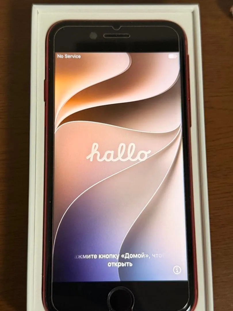 極美品 iPhone SE 第3世代 64GB プロダクトレッド SIMフリー