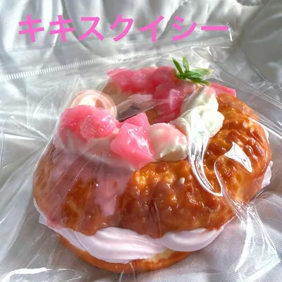 キキスクイーシー kikisquishy桃クリームサンドドーナツ
