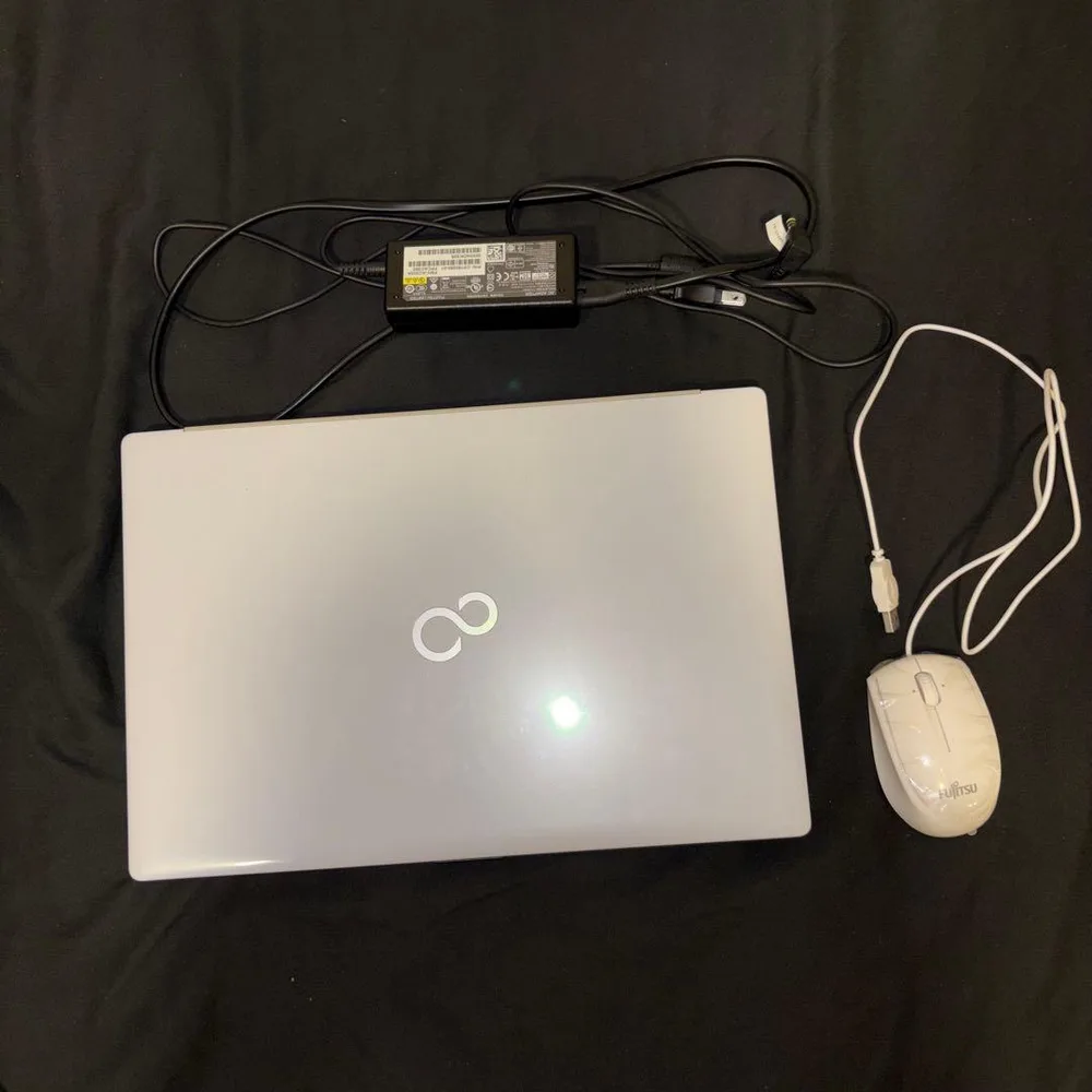 富士通の LIFEBOOK AH40/D3 (型名:FMVA40D3WJ)