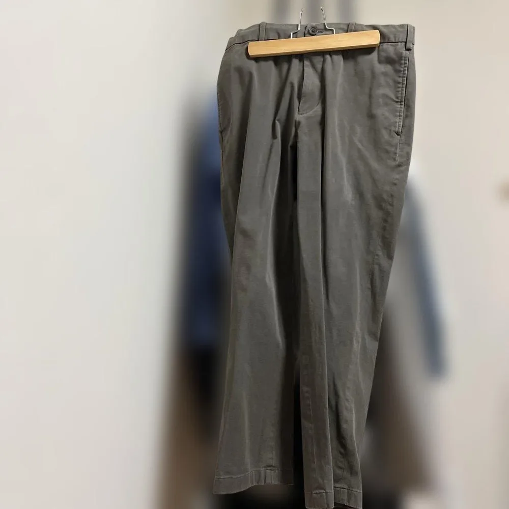 UNIQLO メンズ チノパン グレージュ(薄い焦茶)