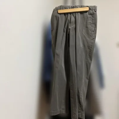 UNIQLO メンズ チノパン グレージュ(薄い焦茶)