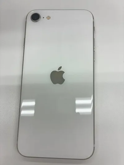 iPhone SE (第3世代) 64GB スターライト バッテリー90%