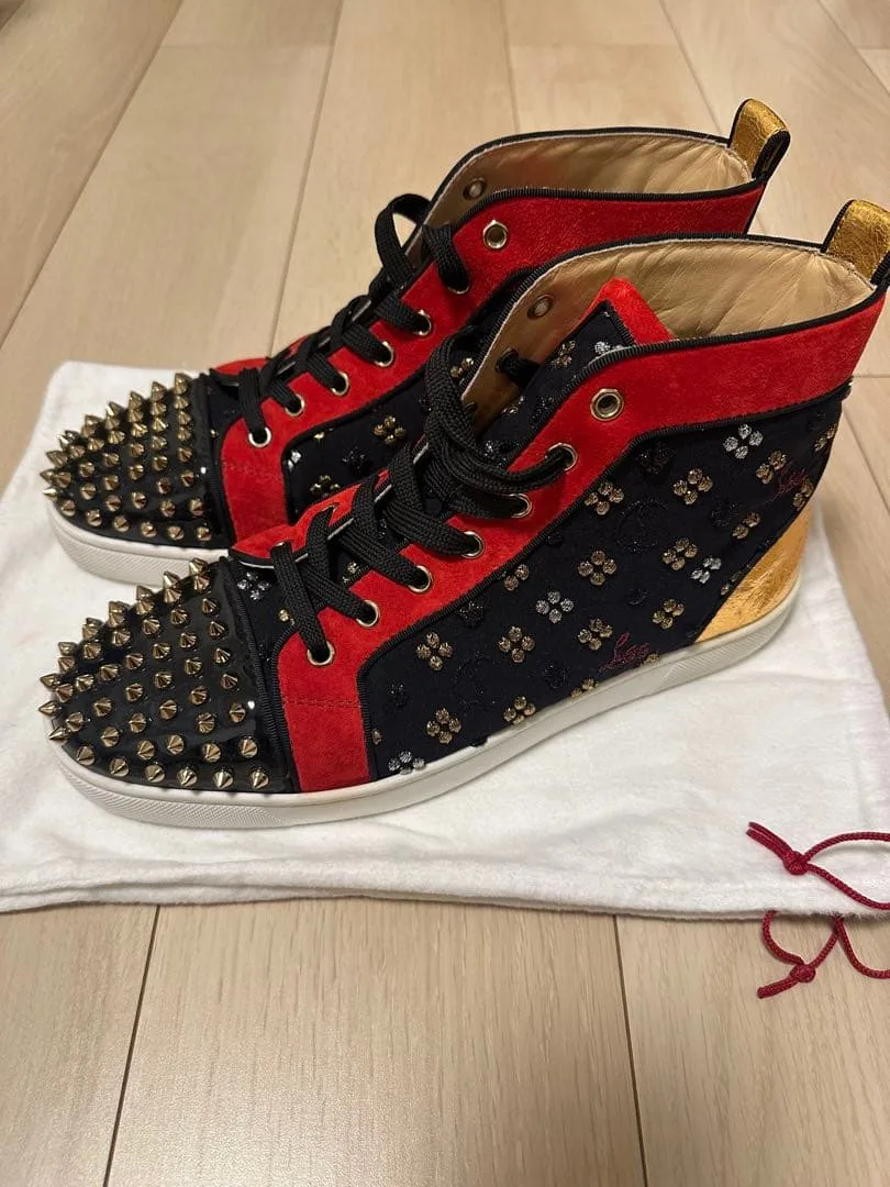Christian Louboutin スタッズスニーカー りゅうちゃん着用
