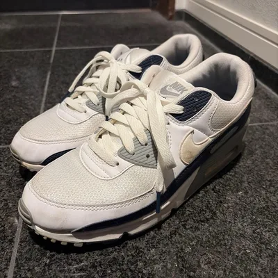 NIKE AIR MAX スニーカー ホワイト ネイビー