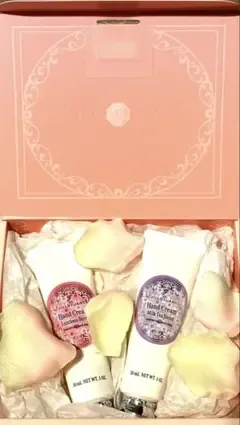 新品 JILLSTUART ハンドクリーム ホワイトフローラル ラシャスベリー