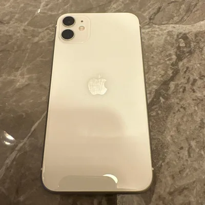 Apple iPhone 11 本体 ホワイト
