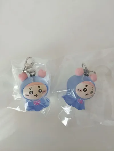 ちいかわ めじるしアクセサリー3 古本屋 カニちゃん 2個セット