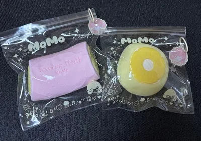 MOMO スクイーズ フルーツ大福 パイン ロールケーキ