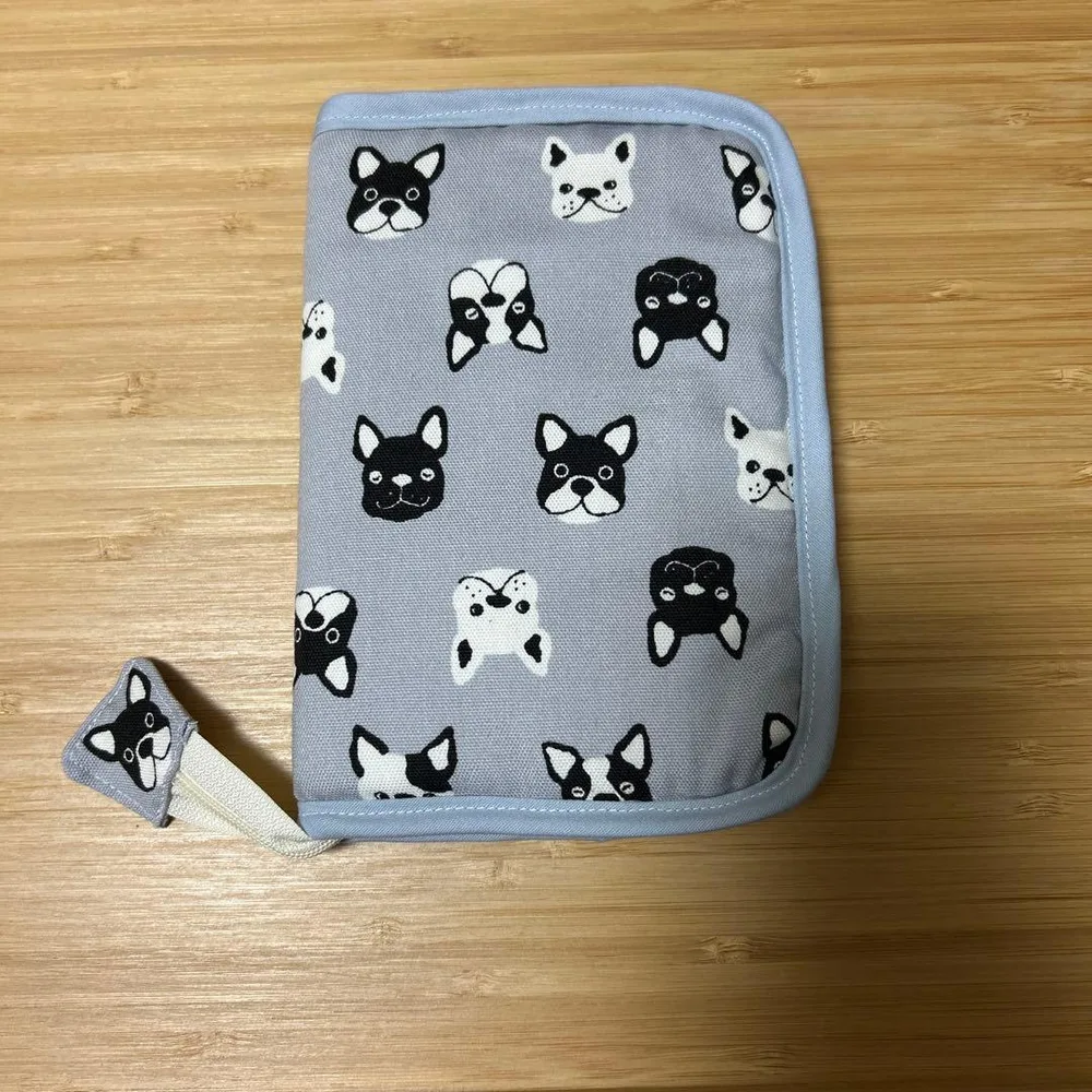 ブックカバー 文庫本サイズ ファスナー付き ハンドメイド フレンチブルドッグ