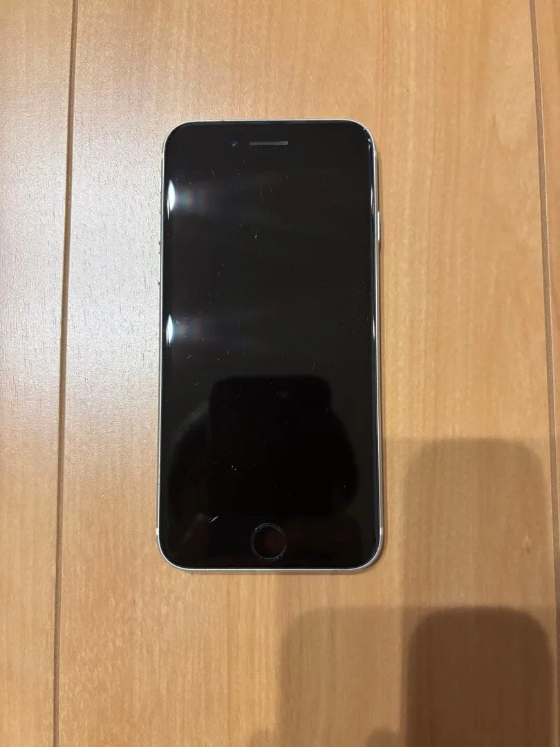 iPhone SE(第2世代)128GB ホワイト SIMフリー
