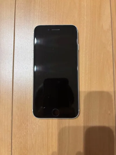 iPhone SE(第2世代)128GB ホワイト SIMフリー