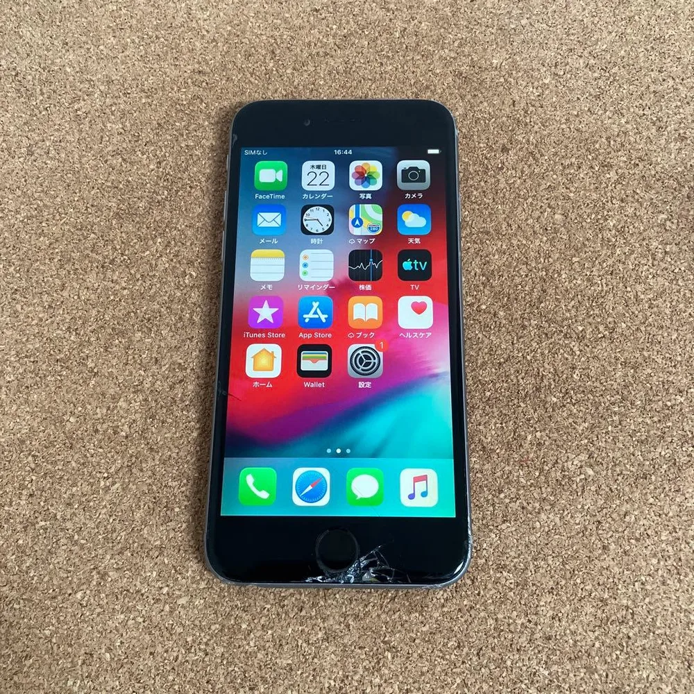1935【早い者勝ち】電池良好☆iPhone6 64GB au☆