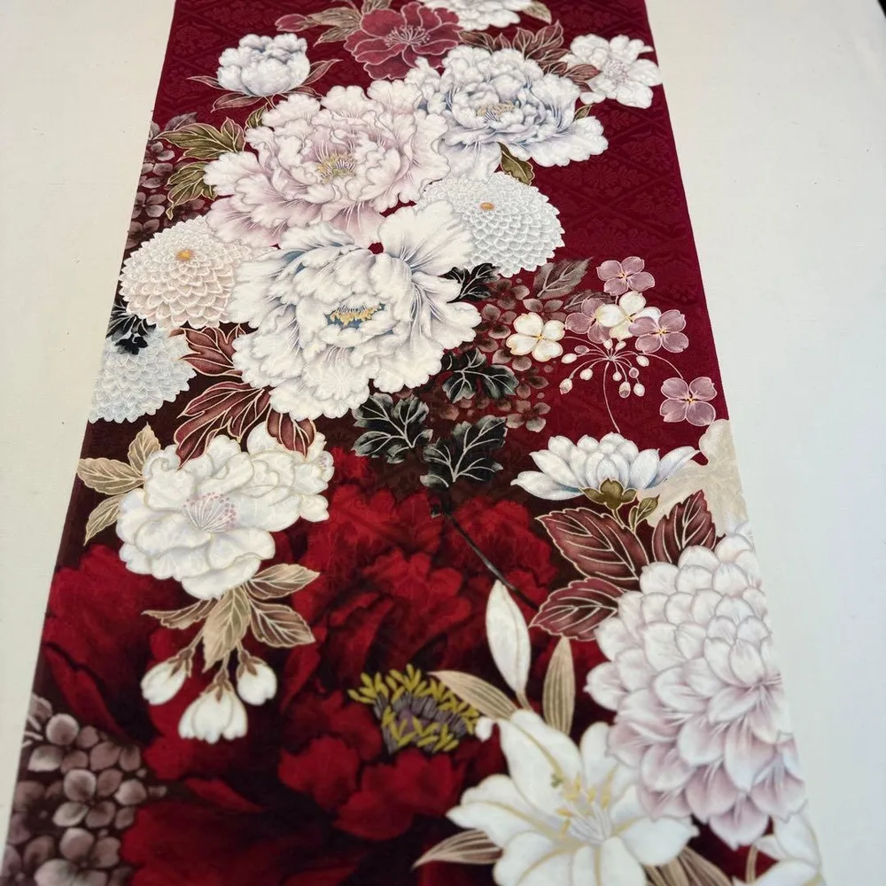 京友禅 はぎれ〈6720〉桜 牡丹 ダリア 落ち着いた赤地模様 着物 リカちゃん