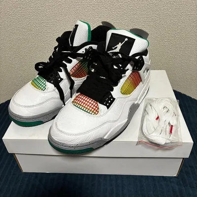 รองเท้าผ้าใบ Nike Air Jordan 4 Retro