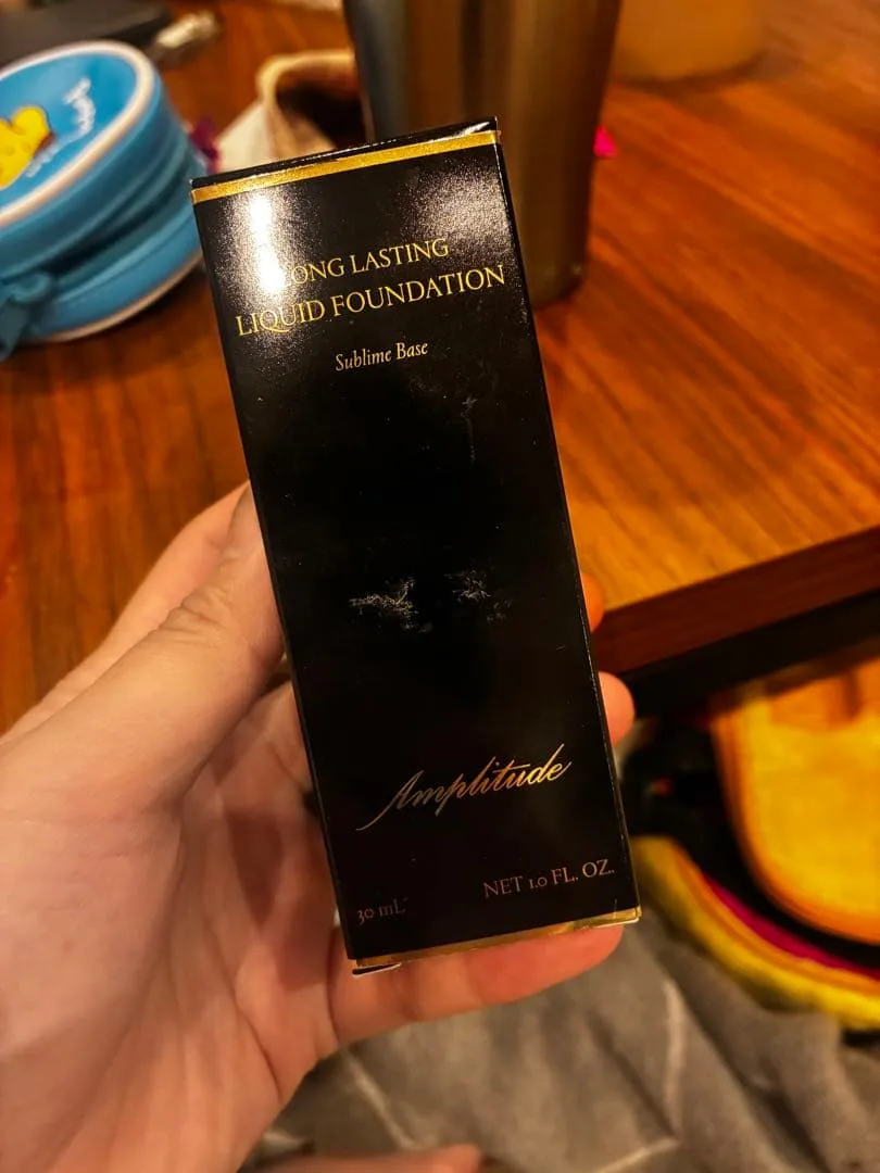 Amplitude ロングラスティング リキッドファンデーション 20